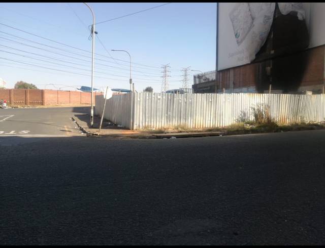 300M² INDUSTRIAL YARD FOR SALE IN FORDSBURG